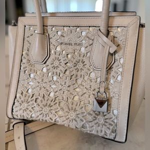 Michael Kors messenger crossbody